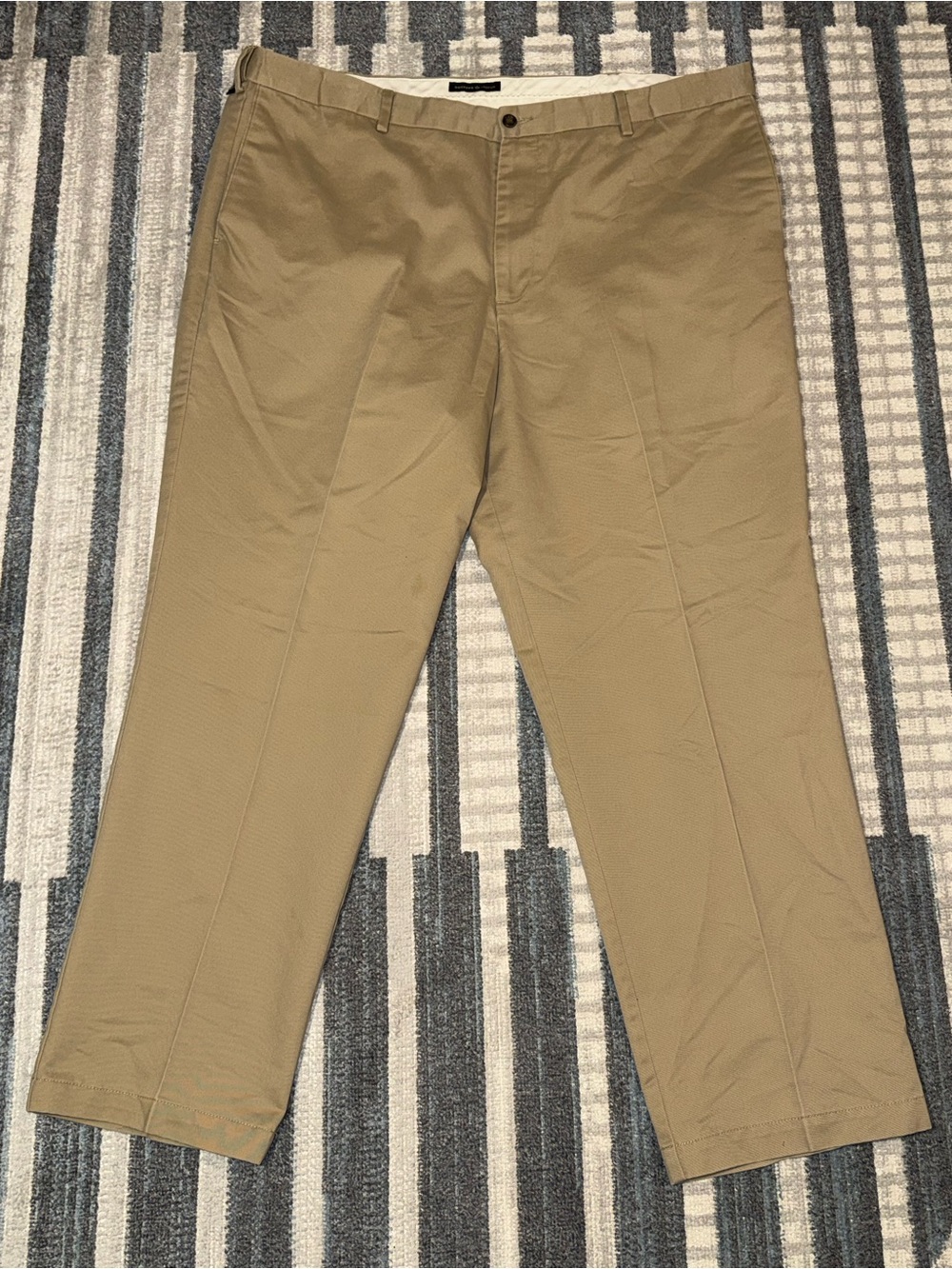 Dockers Premium Men's Tan Chino Pants - Classic Straight Fit Size 44x32 Comfort